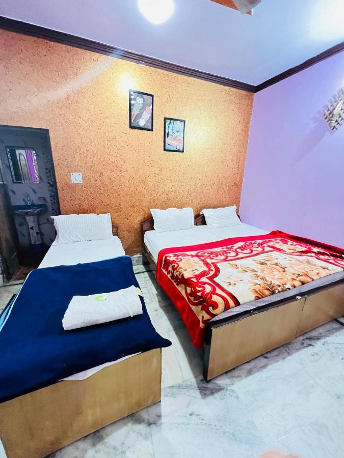 Hotel Rashmi Agra  Zewnętrze zdjęcie