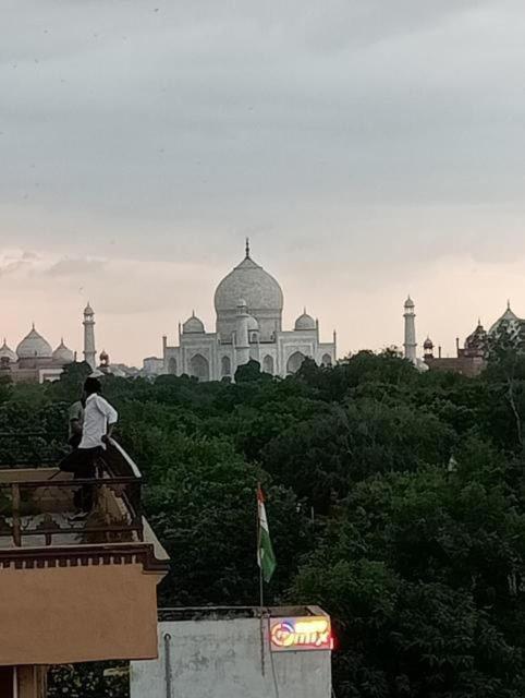 Hotel Rashmi Agra  Zewnętrze zdjęcie
